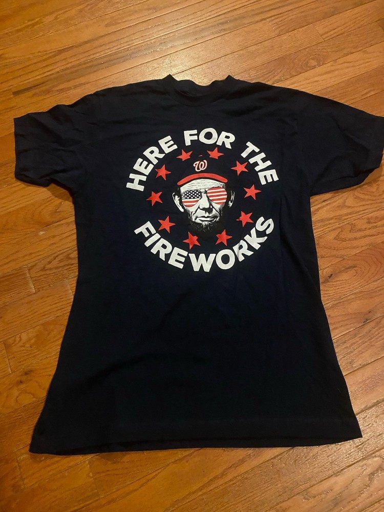 2026 Washington Nationals “Here For The Fireworks” Medium T Shirt Patriotic New