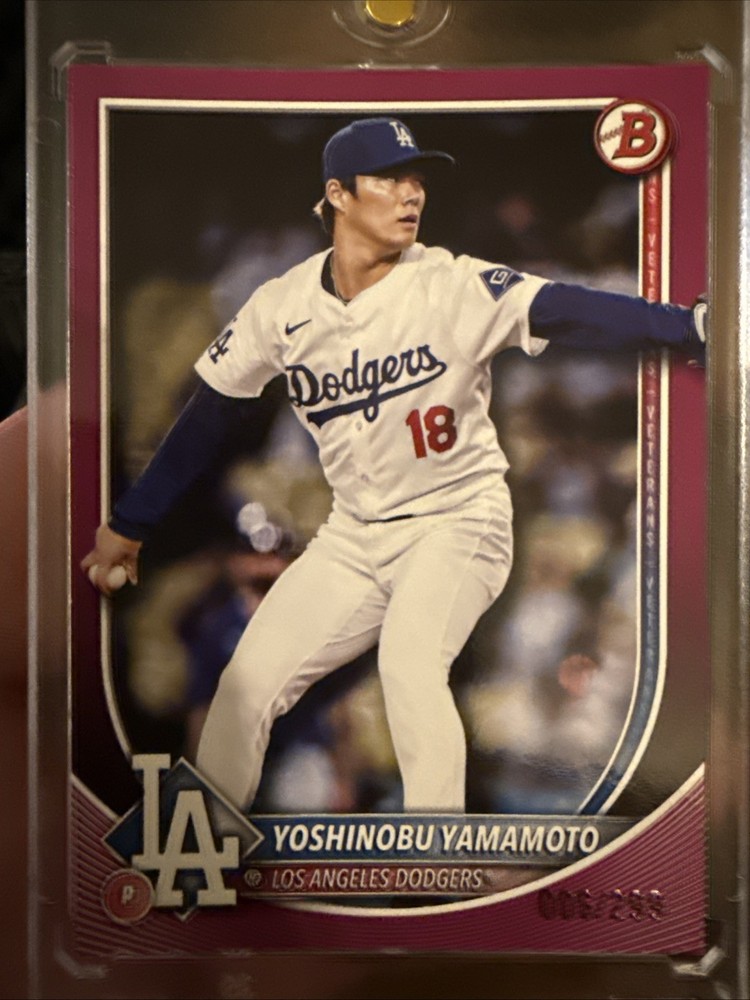 2025 Bowman – Yoshinobu Yamamoto #18 Fuchsia /299