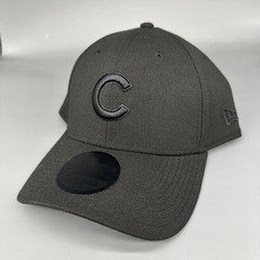 New Era Chicago Cubs MLB Blackout Blacked Out Logo 39Thirty Flex Fit Hat Sz L/XL