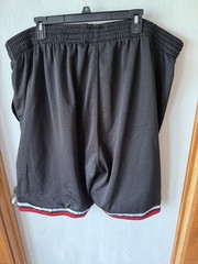Mitchell And Ness Chicago Bulls Black Swingman Shorts 1997-98 Season Big