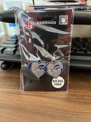 NFL Buffalo Bills Silver Swirl Heart Dangle Earrings Nickel Free