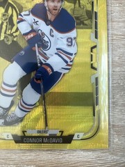 2025-26 O-Pee-Chee Platinum Connor McDavid Neon Yellow Surge #63 Edmonton Oilers