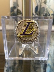 2020 Los Angeles Lakers LeBron James Championship Ring w/Showcase Cube