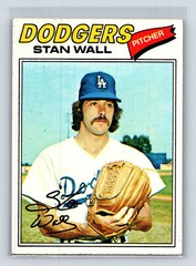 1977 Topps Baseball Stan Wall #88 Los Angeles Dodgers