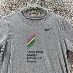 Nike Shirt Womens Large Gray United States Olympic & Paralympic Museum Crew Neck