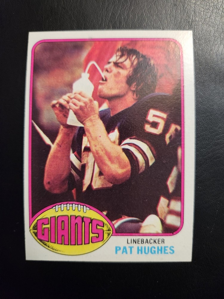 pat hughes 1976 T #117 GIANTS LB