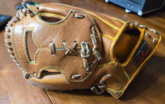 Vintage Hollander 1063 Bill Virdon Endorsed Cowhide Pro Baseball Glove – 1960s