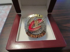 CLEVELAND CAVILIERS 2016 CHAMPIONSHIP RING. LEBRON JAMES. SIZE 11. EXACT RING.