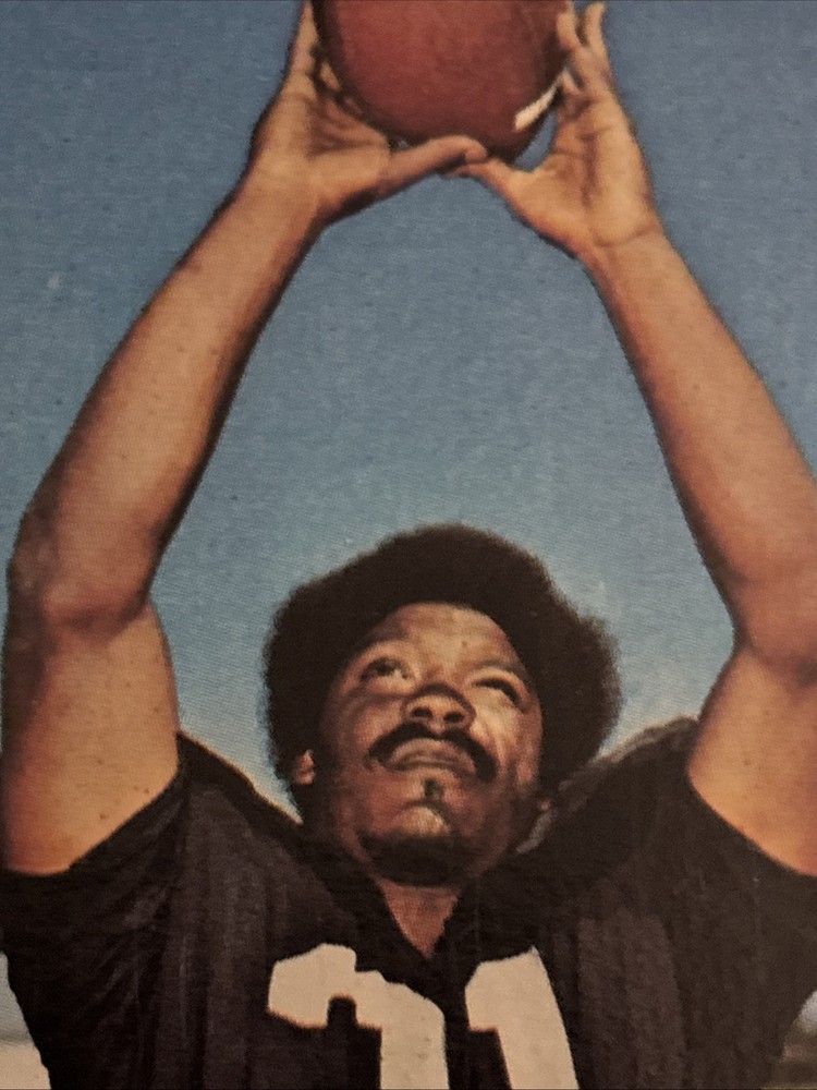 1975 Topps Football #70 Jack Tatum Oakland Raiders Passaic Indians