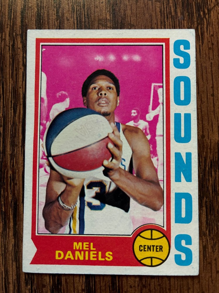 1974-75 Topps Mel Daniels Basketball Card Indiana Pacers HOF #192 EX-EX+