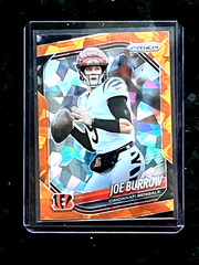 2025 Panini Prizm Joe Burrow Orange Cracked Ice Cincinnati Bengals #62