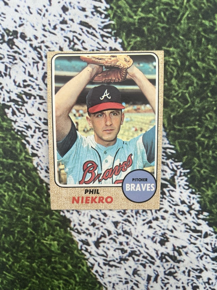 1968 Topps Baseball Phil Niekro #257 Atlanta Braves EX Low Shipping