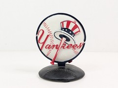 New York Yankees Logo NY Yanks Round 4.5&Prime; x 3.5&Prime; Genuine MLB Merch 2003 Vintage
