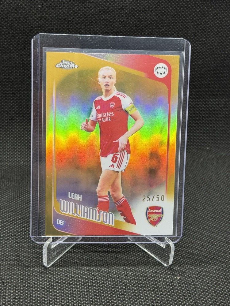 2025/26 UEFA Women’s Chrome Leah Williamson Gold Refractor /50