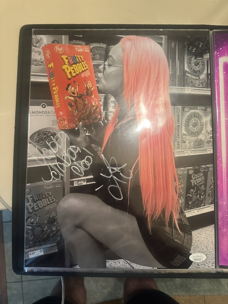 11×14 funhouse metallic liv