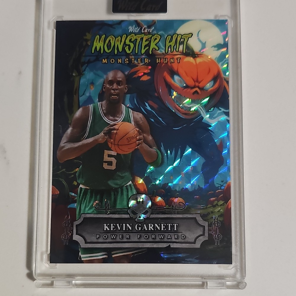 Wild Card Monster Hit Monster Hunt Kevin Garnett Basketball Insert Power Forward