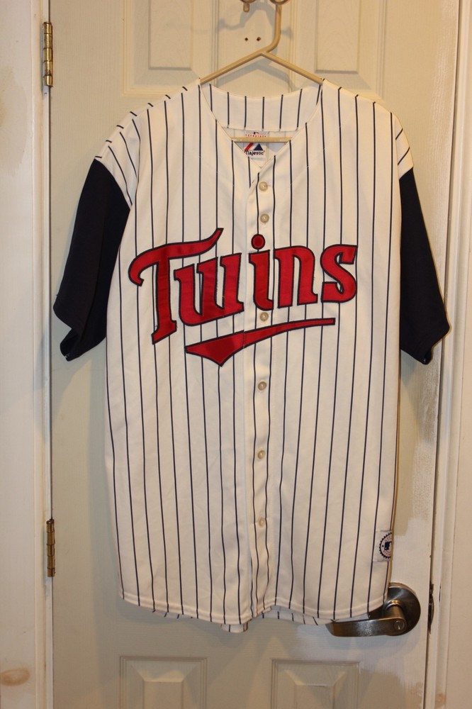 white / navy blue Minnesota Twins stitched button-down pinstriped jersey – XL