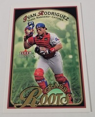 2001 Fleer Tradition Grass Roots #GR11 Ivan Rodriguez Texas Rangers