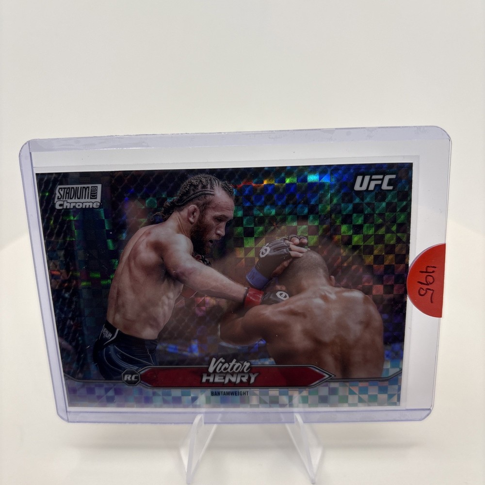 2025 Topps Stadium Club UFC Chrome X-Fractor Victor Henry #C-153 1rl7