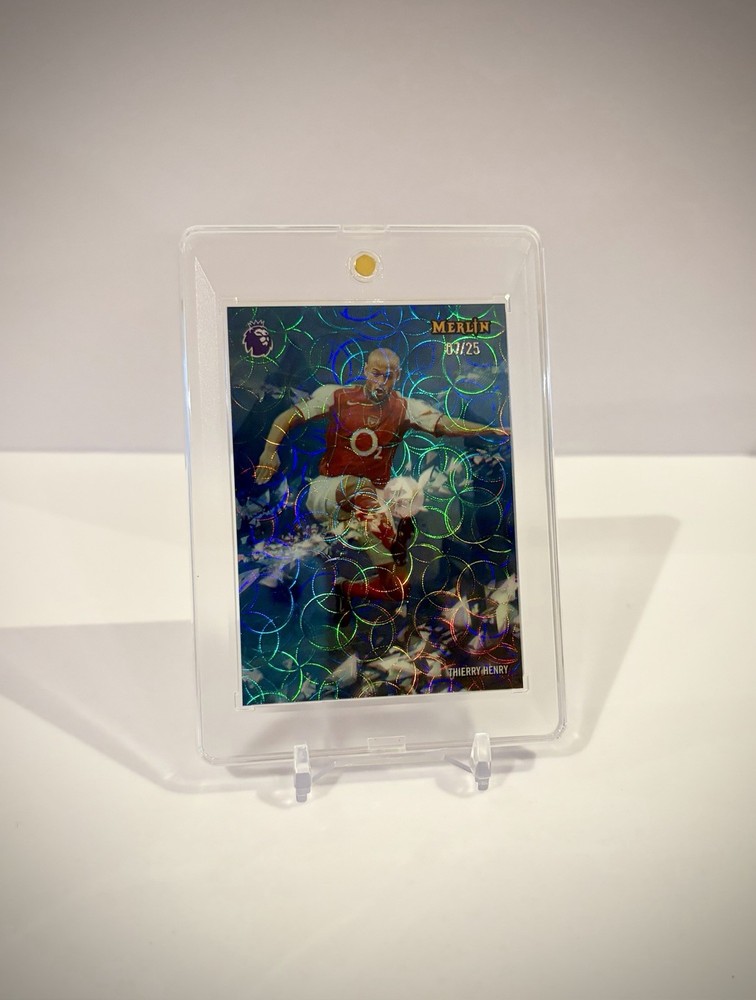 THIERRY HENRY PREMIER LEAGUE MERLIN 2026 MERLIN’S MYTHICAL ART REFRACTOR /25