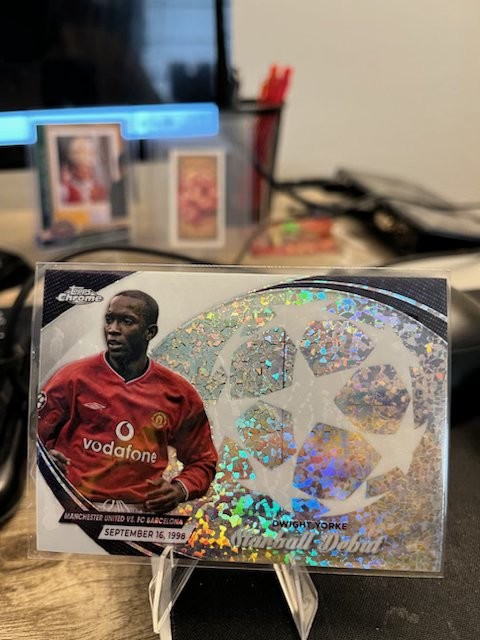2023-24 Topps Chrome UEFA Club Competitions – Starball Debuts Dwight Yorke #SD-4