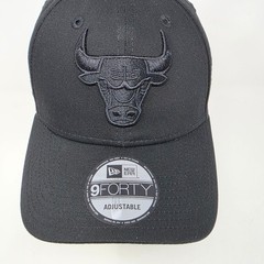 New Era Chicago Bulls Nba 9Forty Snapback Hat Cap Black/Black Blackout Logo