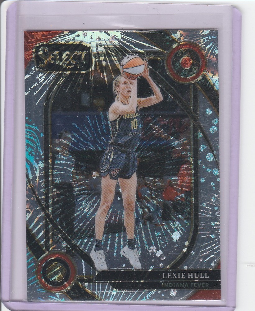 2025 SELECT WNBA #219 LEXIE HULL SILVER PARTY PRIZM COURTSIDE CASE HIT FEVER