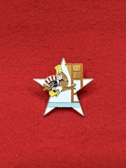 *VINTAGE* 1984 LOS ANGELES OLYMPICS PIN Sam the Eagle DIVING PLATFORM White Star