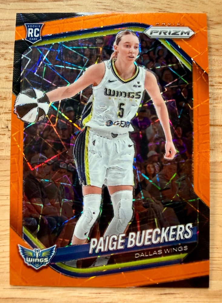 2025 Panini Prizm WNBA – Paige Bueckers #5 Orange Velocity Prizm (RC)