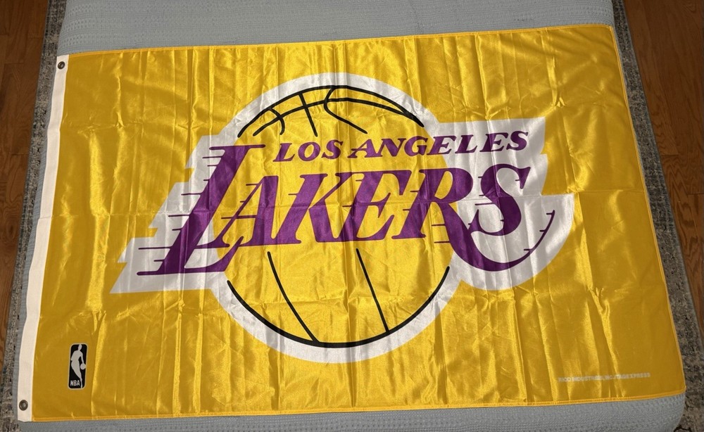 Los Angeles Lakers 3 ft x 5 ft Flag Yellow Purple & Gold NBA Great Condition