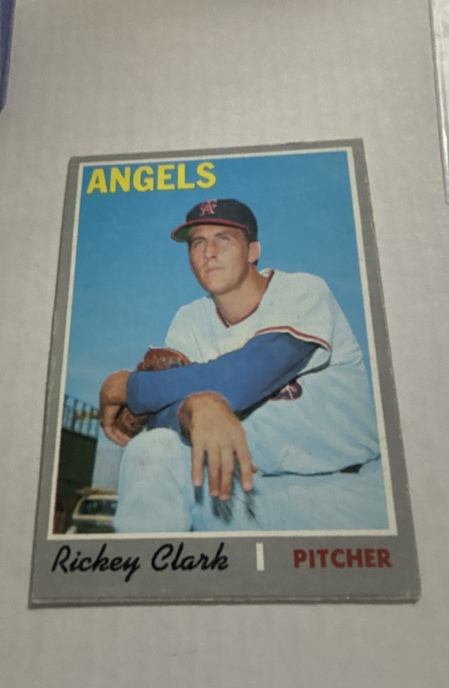 1970 Topps – Rickey Clark #586 (RC)
