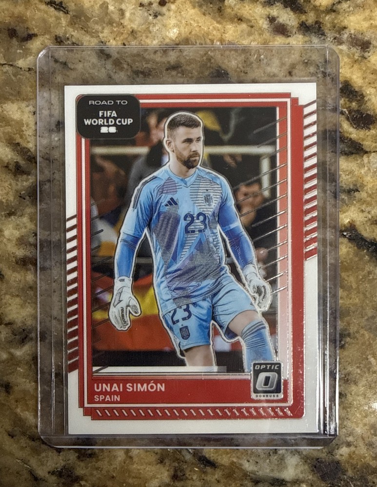 2025-26 Panini Donruss Road to FIFA World Cup Unai Simon #19 Optic Spain GK Card