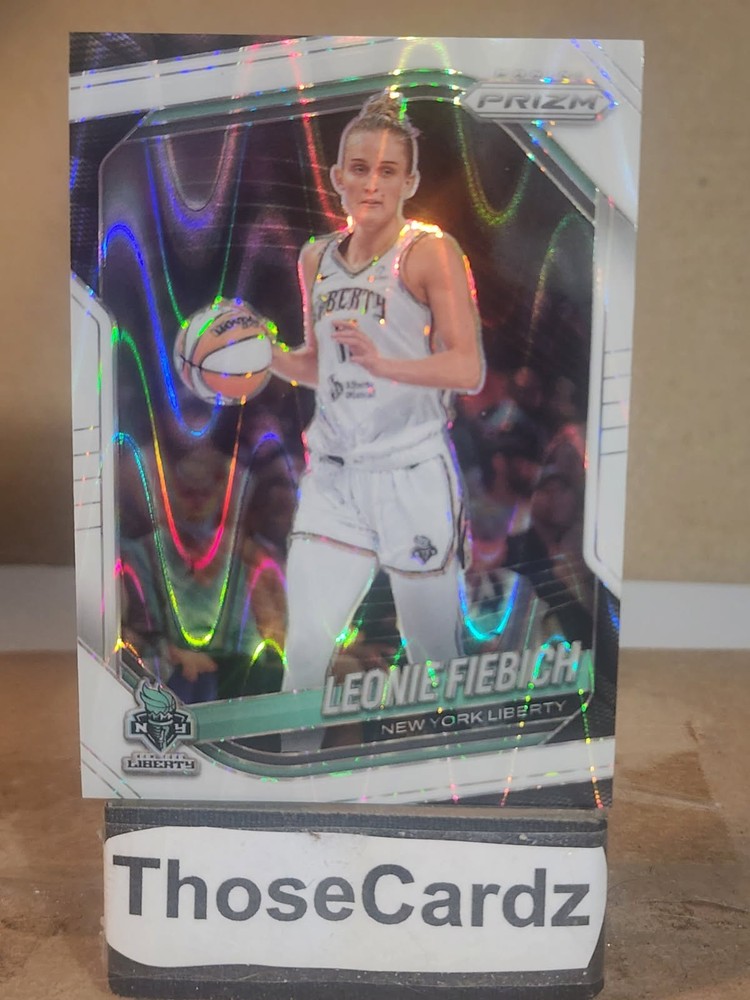 2025 Panini Prizm WNBA White Seismic Prizm #74 Leonie Fiebich