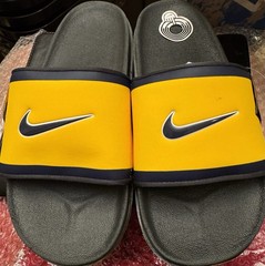 Nike Offcourt Slide Michigan Wolverines Slides Size 8 Yellow/Navy/Black
