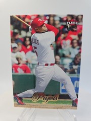 2007 Fleer Ultra – Albert Pujols #147 Gold 618/999