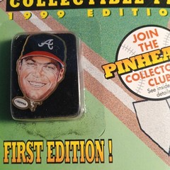 MLB Players Choice Chipper Jones Pinheads Collectible Pin 1999 Edition.