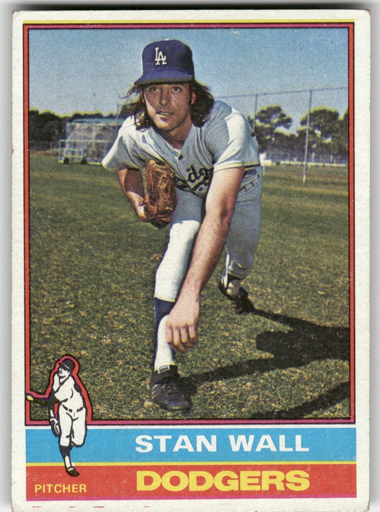 1976 Topps Stan Wall Rookie #584 Los Angeles Dodgers RC