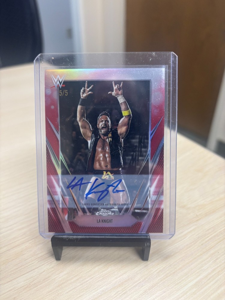 2026 Topps Chrome WWE LA Knight Auto Red 5/5 Bookend! Yeah!