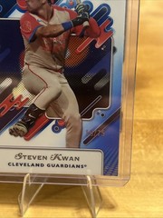 2025 Topps Pristine – Steven Kwan #282 Blue Pristine Pulsar Refractor /75