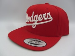 Los Angeles Dodgers Script Logo « Classics » SnapBack Red Hat Yupoong Since 1974