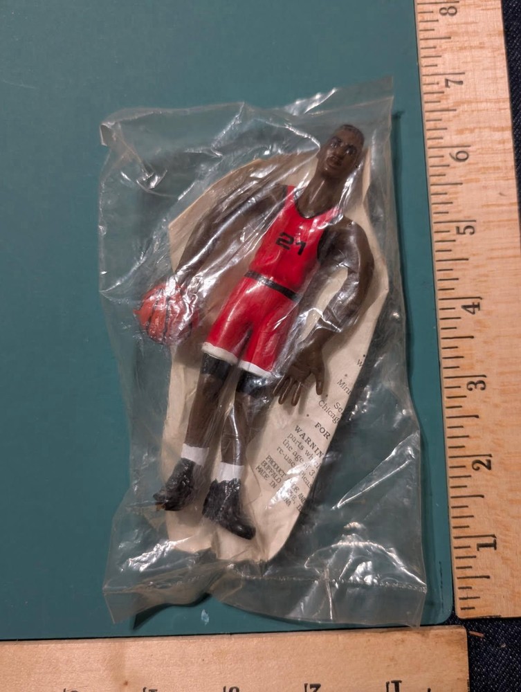 NOS 1990&rsquo;S HOT PROPERTIES CHICAGO BULLS STACEY KING #21 BENDABLE FIGURE