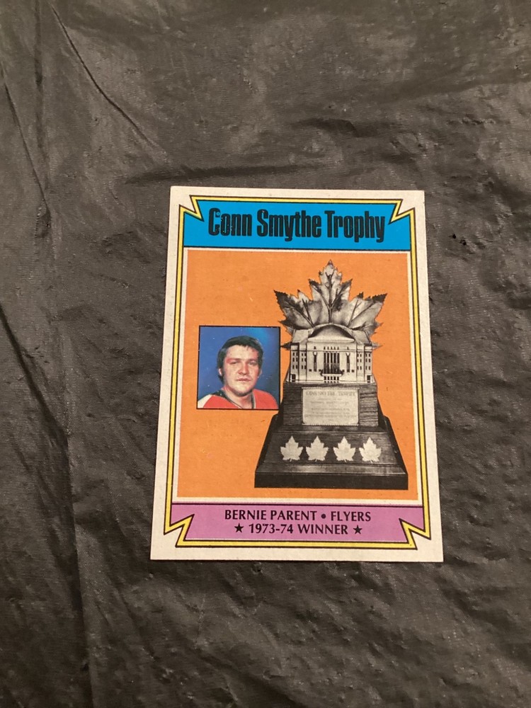 1974-75 Topps HKY – #251 Conn Smythe Trophy/Bernie Parent EX/MT