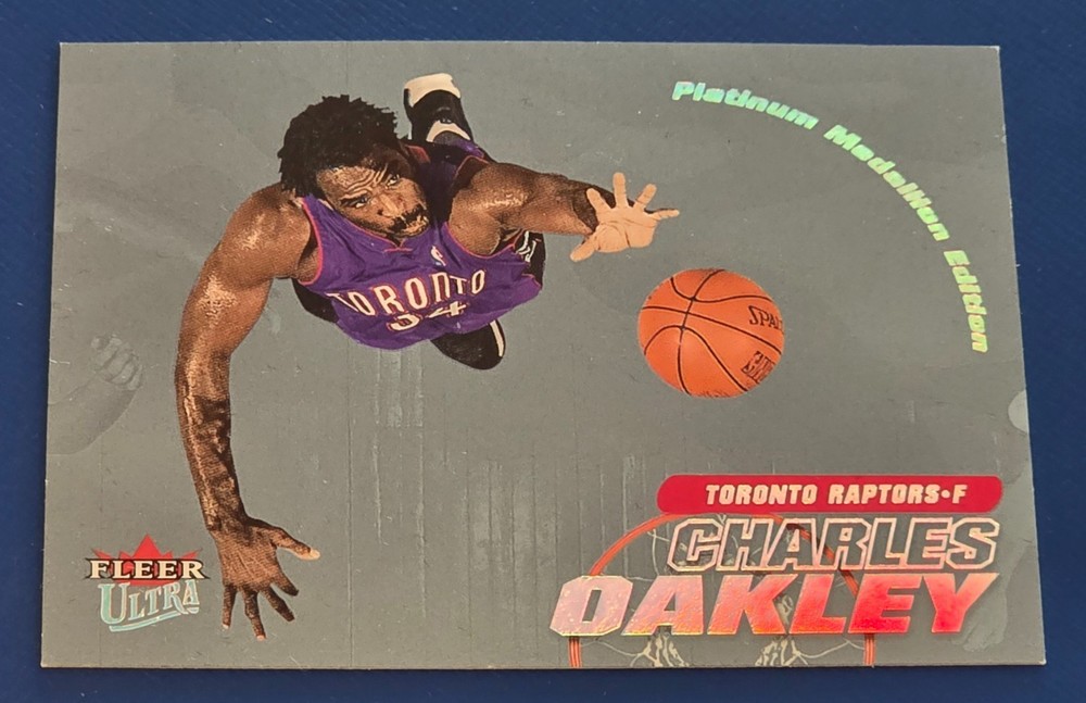 2000-01 Fleer Ultra Charles Oakley PLATINUM Medallion /50