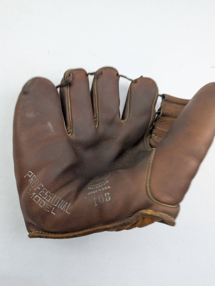 Vintage 1940s Spalding 108 Professional Model Baseball Glove Made In USA