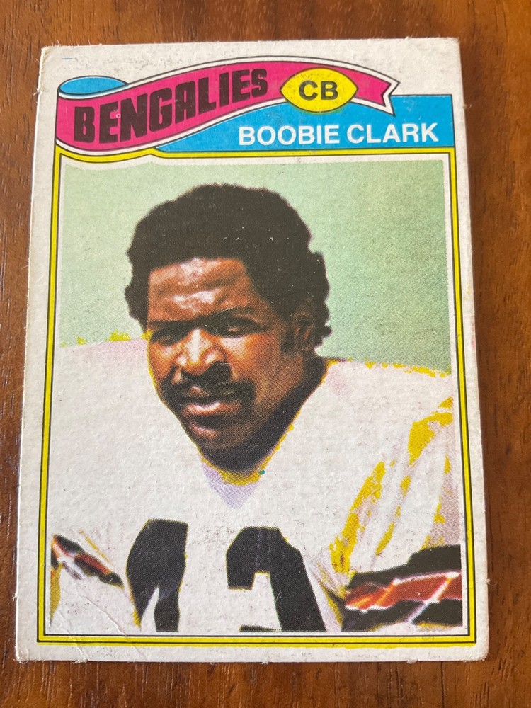 1977 Topps MEXICAN #411 Boobie Clark of the Cincinnati Bengals / Bengalies