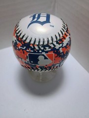 Detroit Tigers Team Logo Souvenir Collectable Baseball **Your Choice**