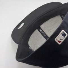 New Era Boston Red Sox On-Field Authentic Fitted Hat Navy Blue Black UV Size 8