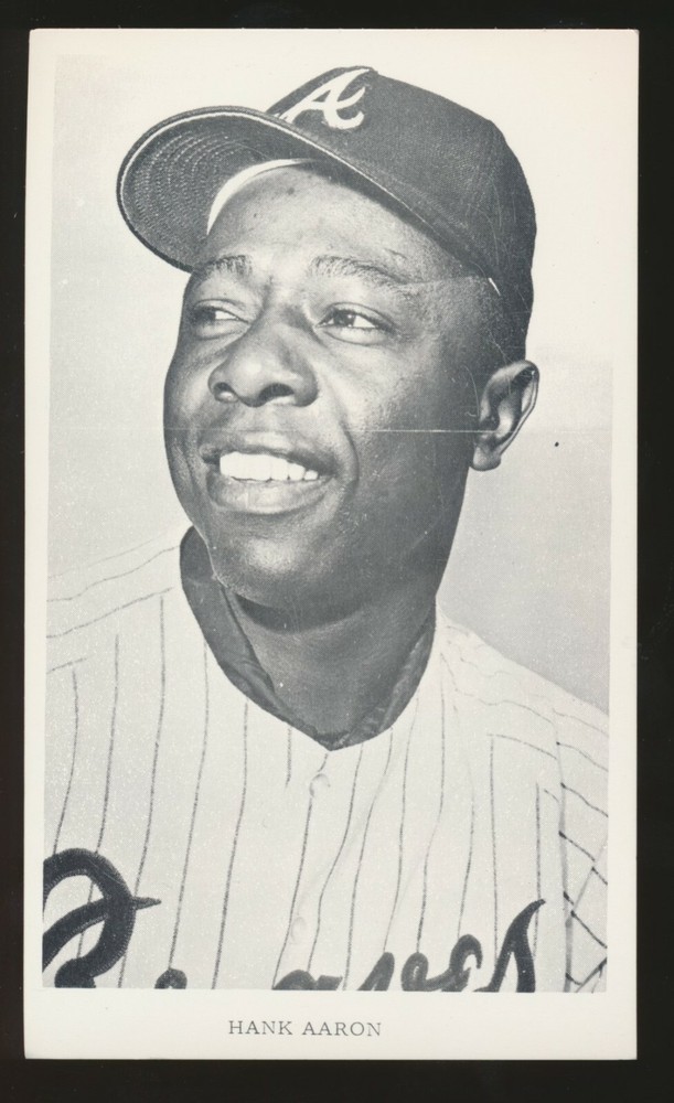 1970 Atlanta Braves Team Issue (3-3/8&Prime;x 5-1/2&Prime;) -HANK AARON *HOF*