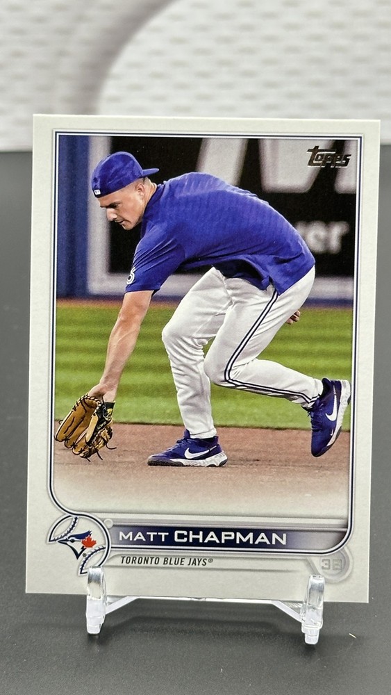 2022 Topps Update Series – Image Variation Matt Chapman #US235 Blue Shirt