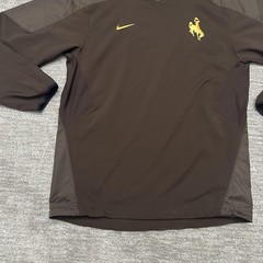 Wyoming Cowboys Jacket Mens Small Brown NCAA Football Nike Pullover UW Pokes
